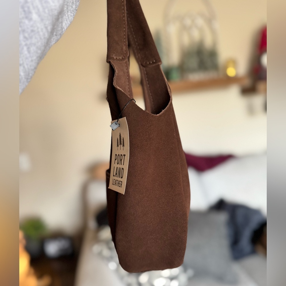 Portland Leather Goods Medium Madison Shoulder Bag - Picture 5 of 7